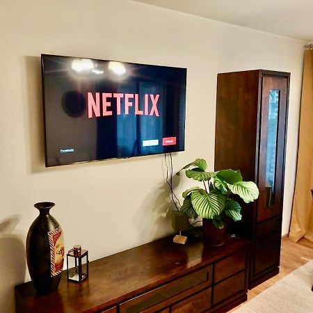 Yellow Apartment Airport Galeria Mokotow Netflix Warszawa Eksteriør billede