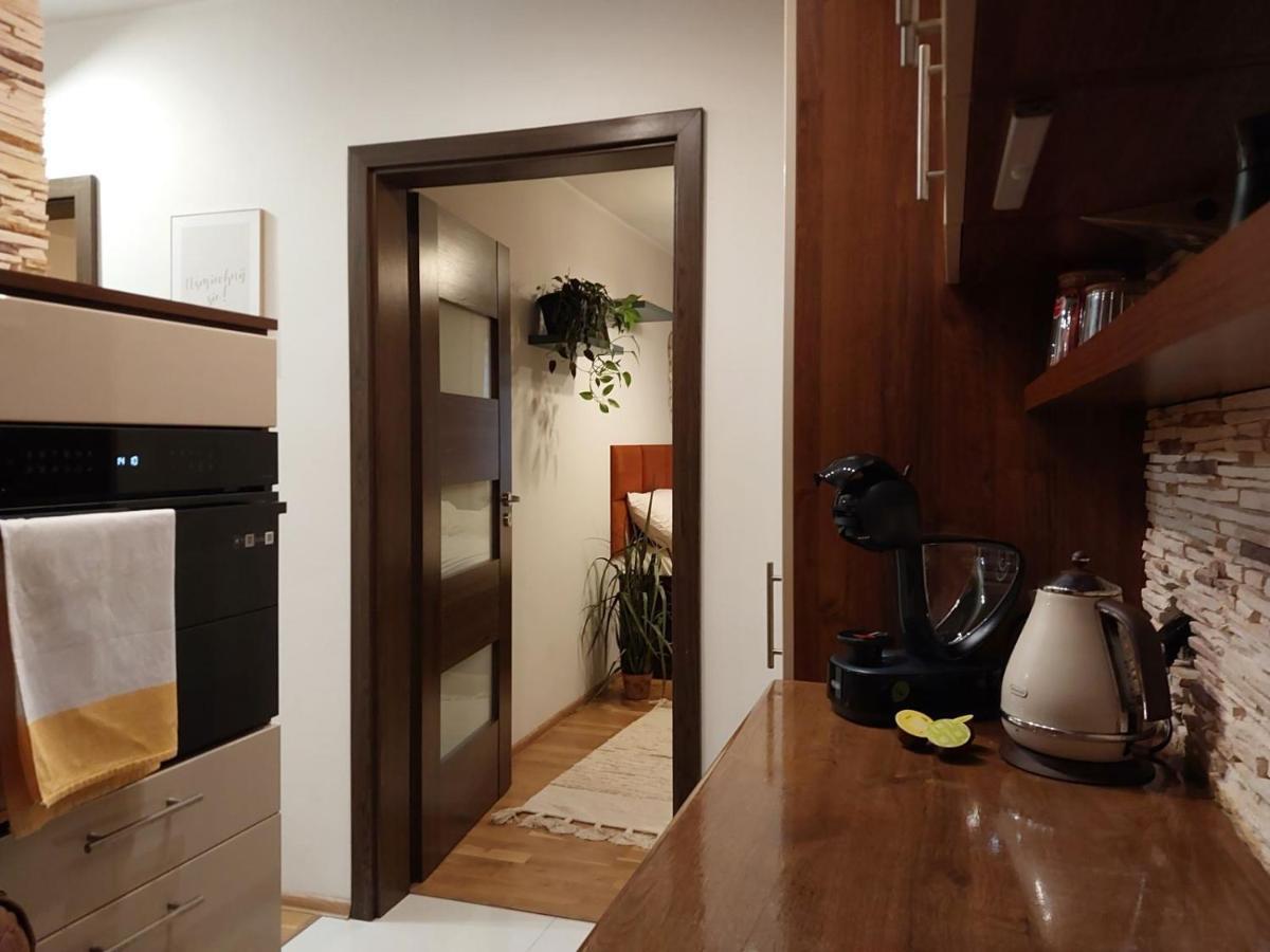 Yellow Apartment Airport Galeria Mokotow Netflix Warszawa Eksteriør billede