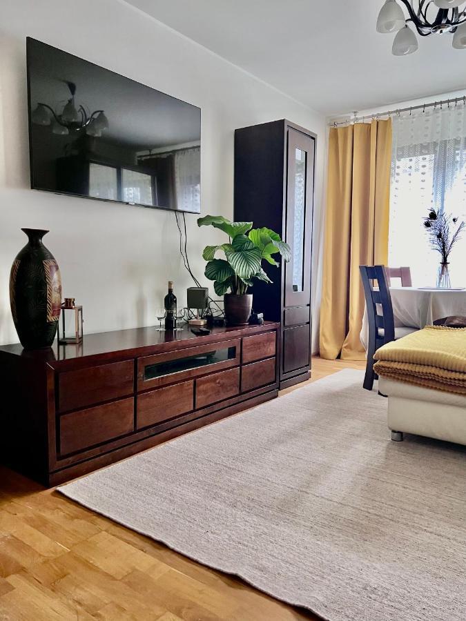 Yellow Apartment Airport Galeria Mokotow Netflix Warszawa Eksteriør billede